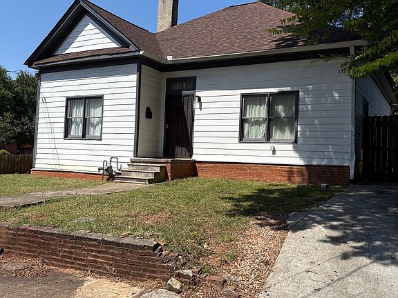 5th image of 416 Gartrell St SE