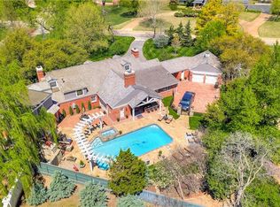 7007 Nichols Rd, Nichols Hills, OK 73116