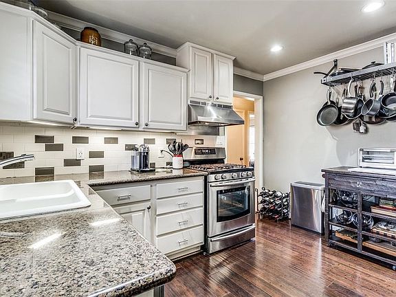 2nd image of 3941 Valley Ridge Rd