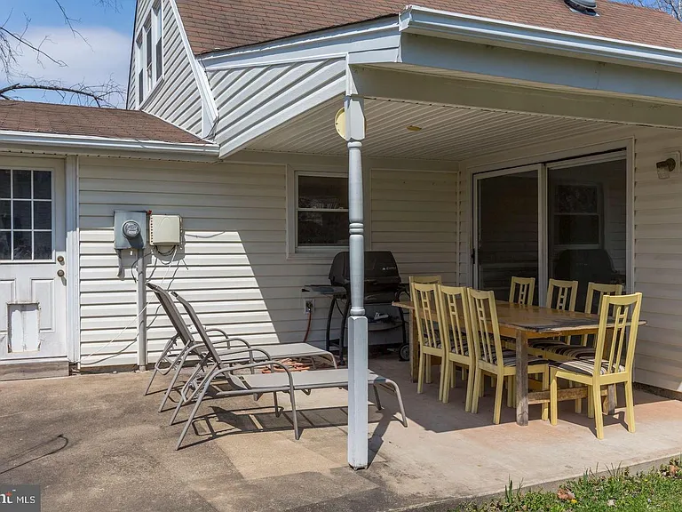 4311 Pergate Ln — Photo 30