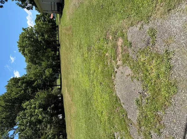 142 Tennessee St, Mc Kenzie, TN 38201
