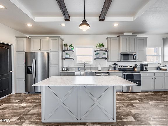 2nd image of 2290 N SUMMERS Lane