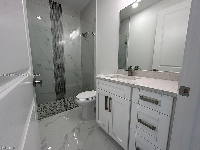 2516 Park Rd — Photo 10