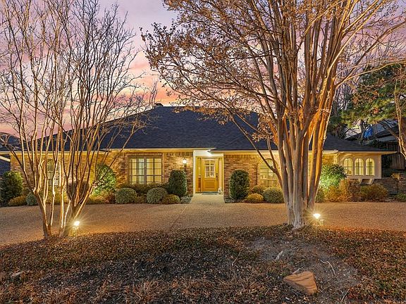 2nd image of 9427 Hilldale Dr