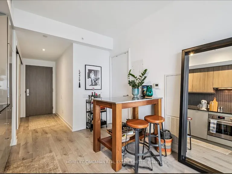 161 Roehampton Ave #3608 — Photo 11