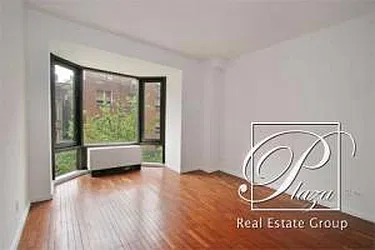 Rented by Plaza Real Estate Group