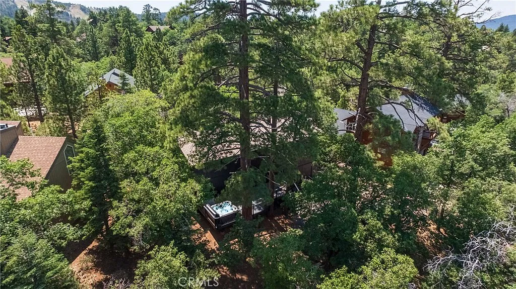 3 bed, 1920 sqft, $2,900 — Photo 2