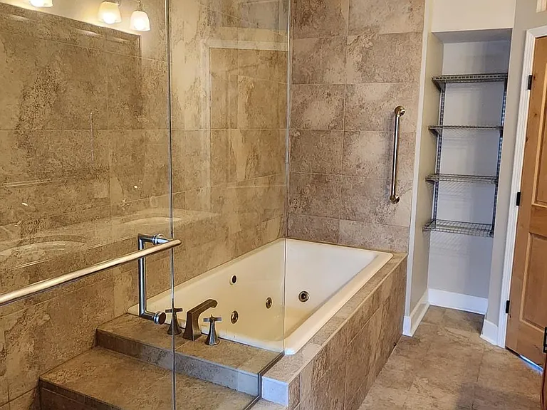 2746 W Warren Blvd #1 — Photo 20