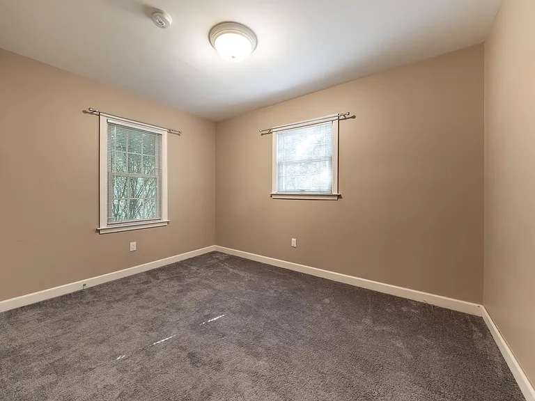 1688 Northlawn Blvd — Photo 19