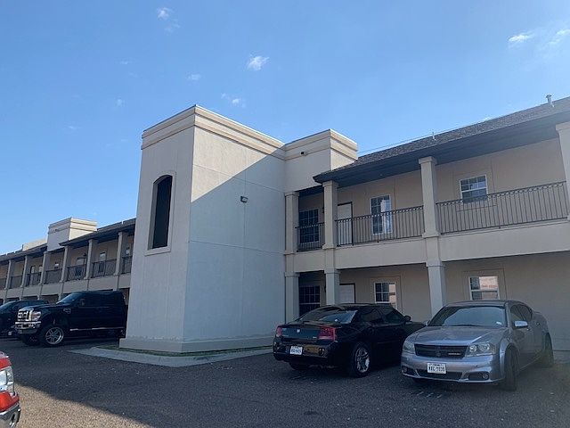 1st image of 710 Alta Vista Dr #112