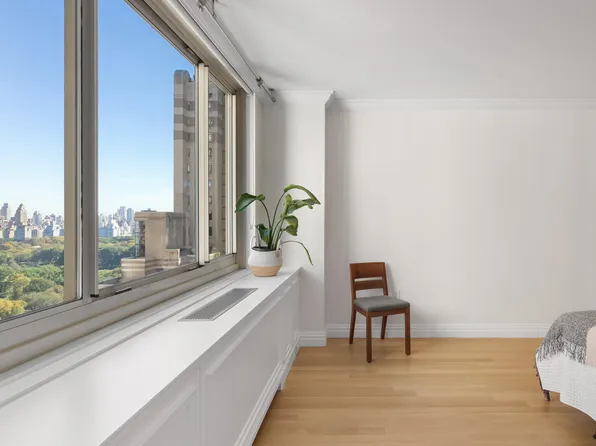 30 West 63rd Street image 7 of 18
