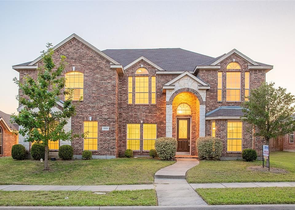 1st image of 2121 Hollow Way