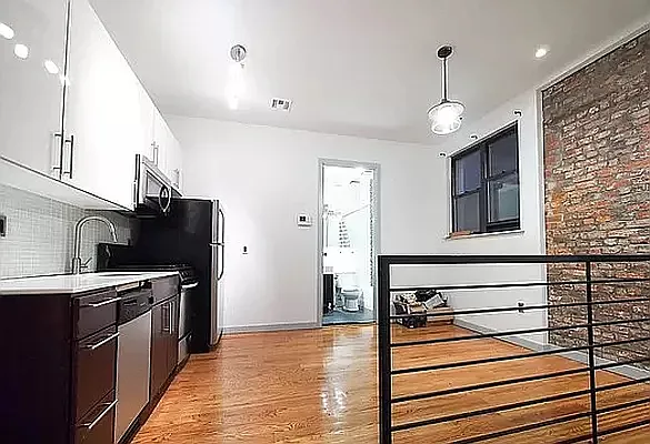 Rented by Brickview NYC Realty NYV LLC | media 8