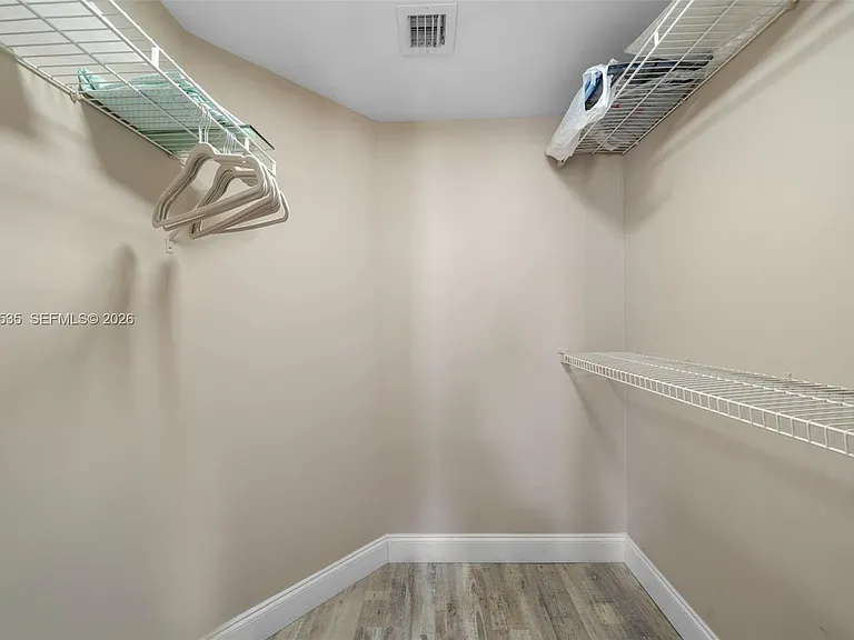 17150 N Bay Rd #2913 — Photo 9