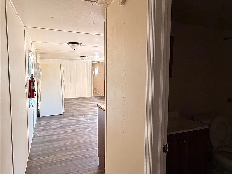 7962 Breeze Dr — Photo 5