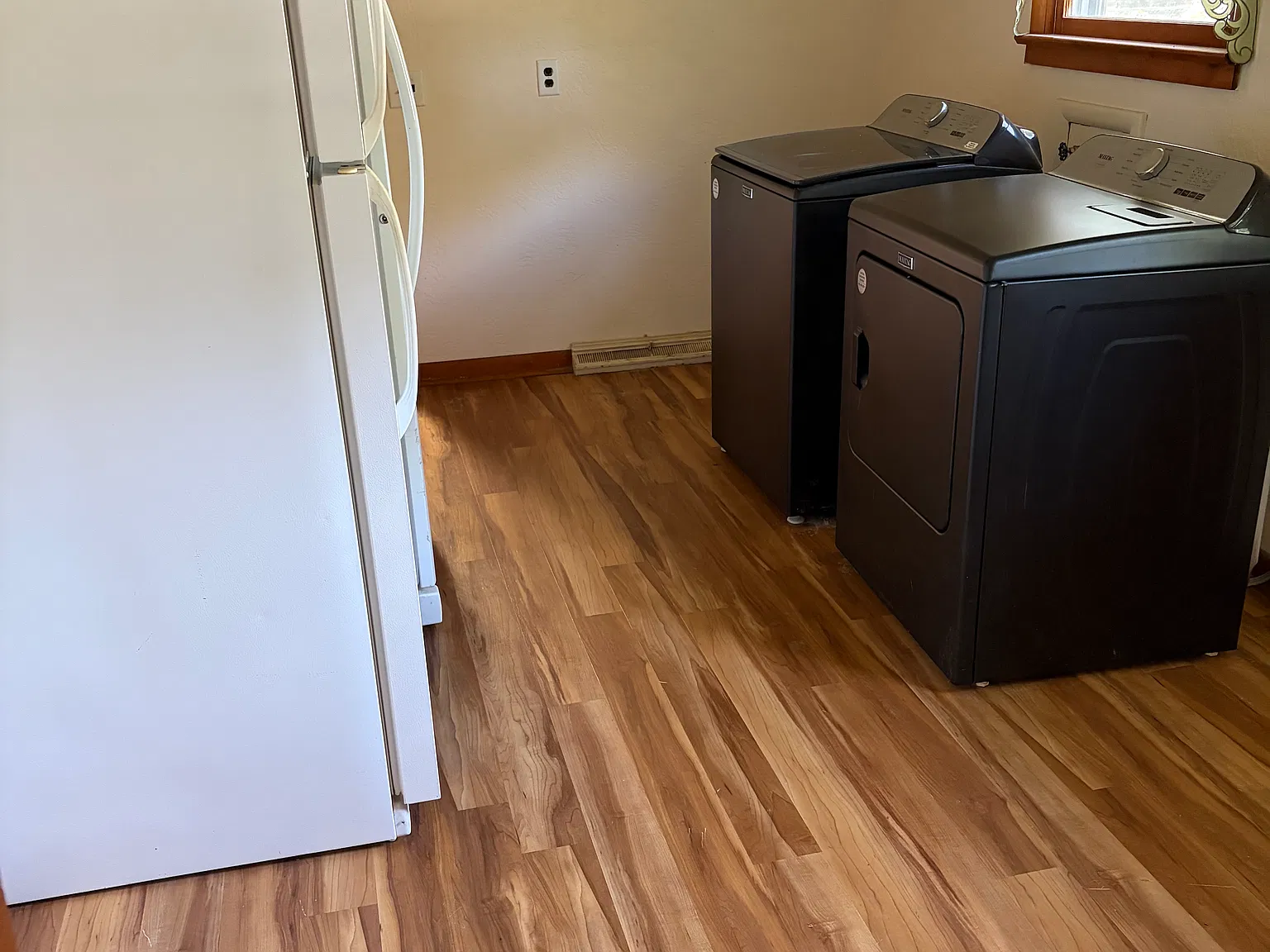 3 bed, 1900 sqft, $1,500 — Photo 2