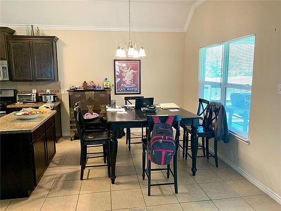4th image of 2513 Leyla Ln