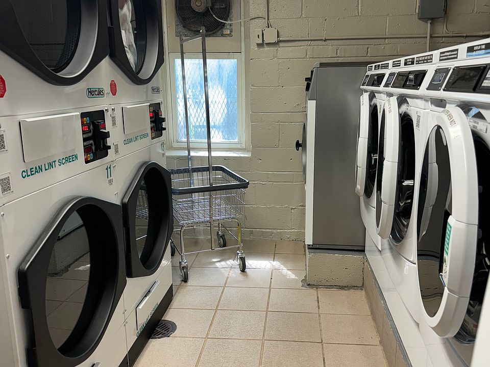 1st image of 36 Hamilton Ave APT 1M