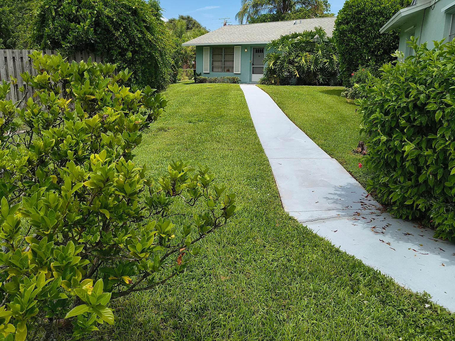 SE Sandcastle Cir, Hobe Sound — Photo 2