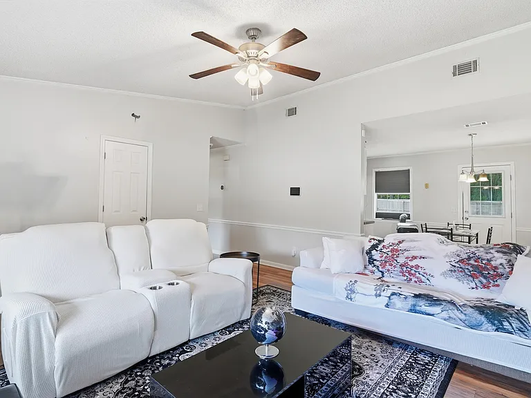 757 Jeanette Cir — Photo 3
