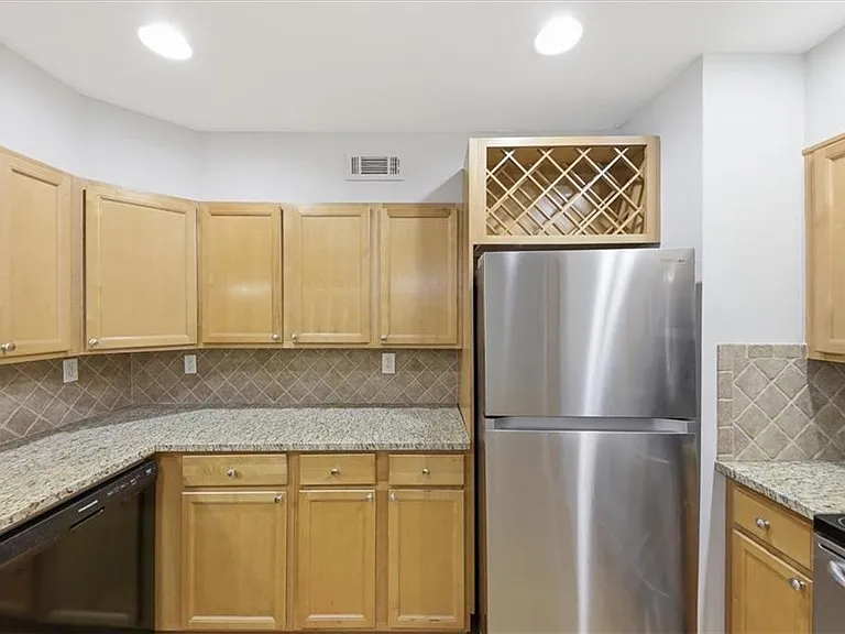 54 La Rue Pl NW — Photo 9