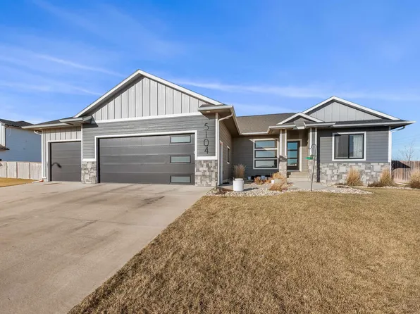5104 E 61st St, Sioux Falls, SD 57108
