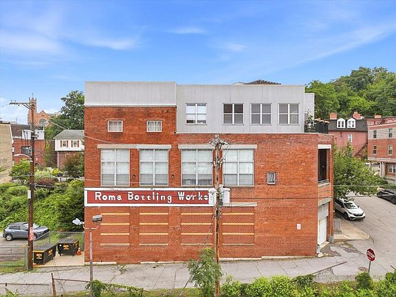 2nd image of 1536 Colwell St APT 5