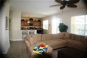 WHI5P1012SP-family-room