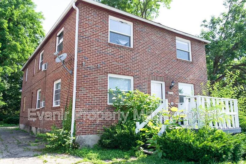 Building Photo - 113 Niagara Ave #1
