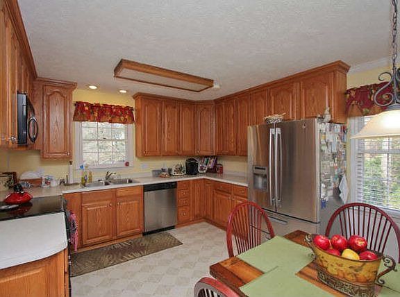 5th image of 1341 Moultrie Dr