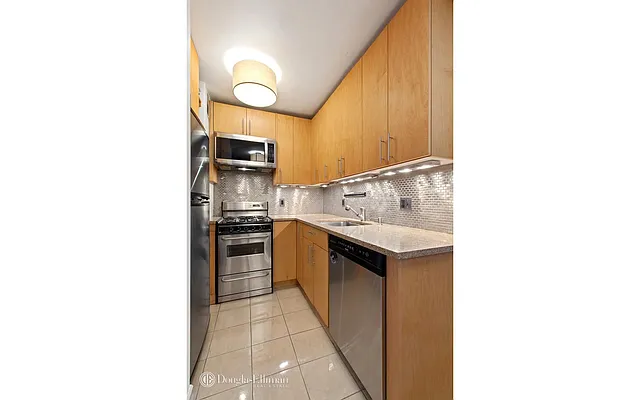 Sold by Douglas Elliman | media 4