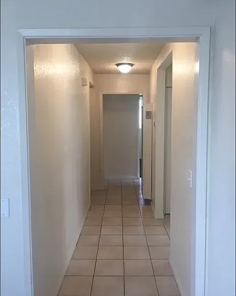 5 bed, 1300 sqft, $3,400 — Photo 3