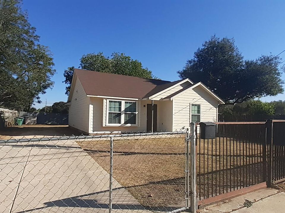 1st image of 403 W Hart Ave