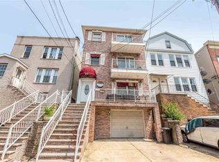 576 Liberty Ave, Jersey City, NJ 07307