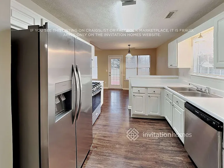 212 Coldsprings Ct — Photo 9