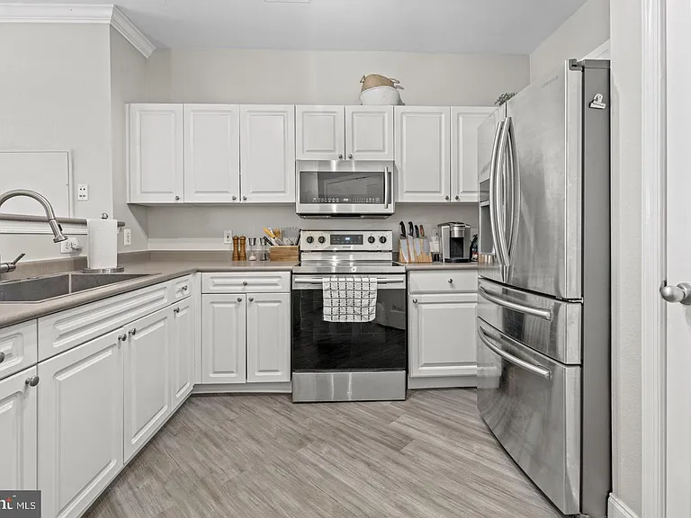 3009 Nicosh Cir #4301 — Photo 4