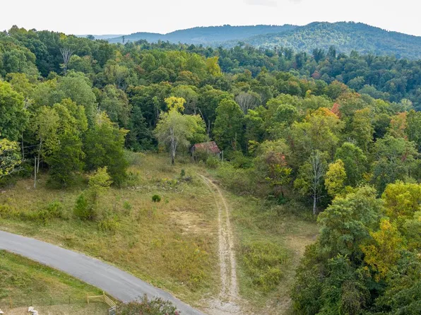 198 Bald Rock Rd, Albany, KY 42602