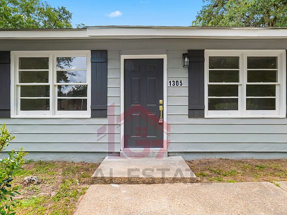 3rd image of 1305 Garland St