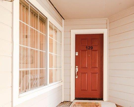 3rd image of 129 Margo Dr #13