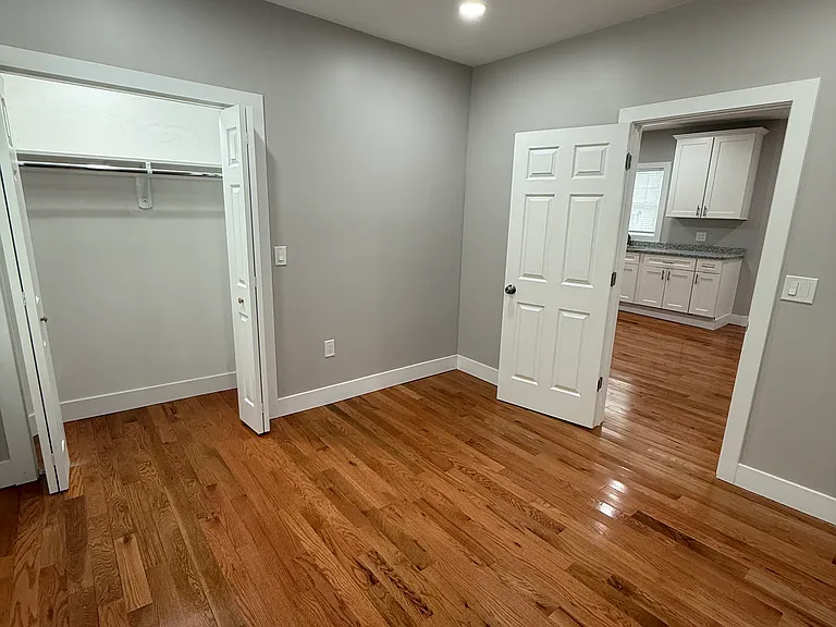 66 Waverly St #3 — Photo 8