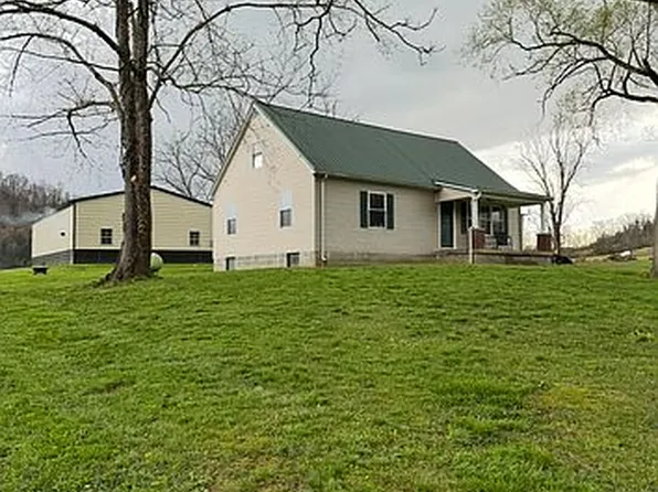 102 Bate Ln, Vanceburg, KY 41179