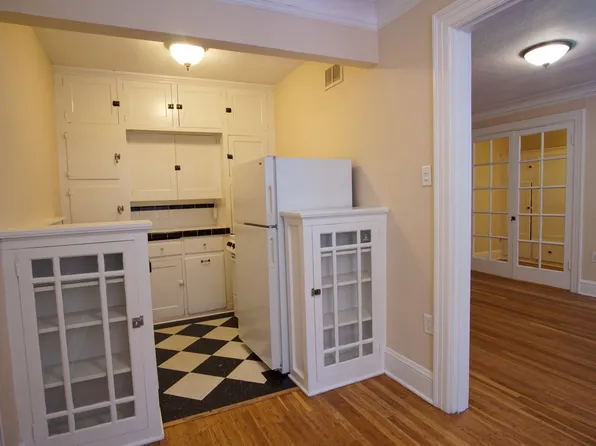 2136 NW Johnson St APT 104, Portland, OR 97210