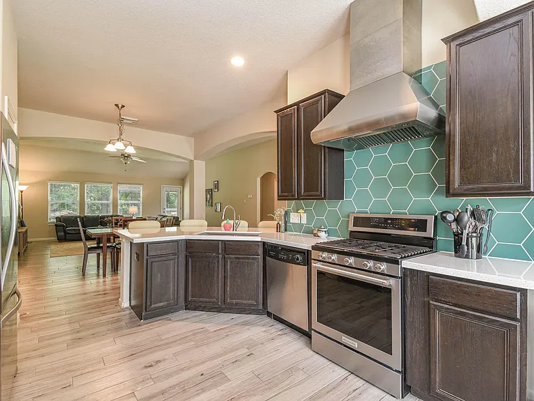 203 Summer Pine Ct — Photo 11