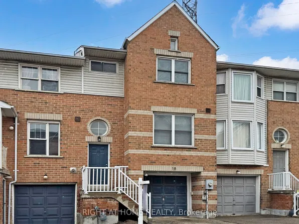 18 Brandy Lane Way N #63, Newmarket, ON L3Y 8P7