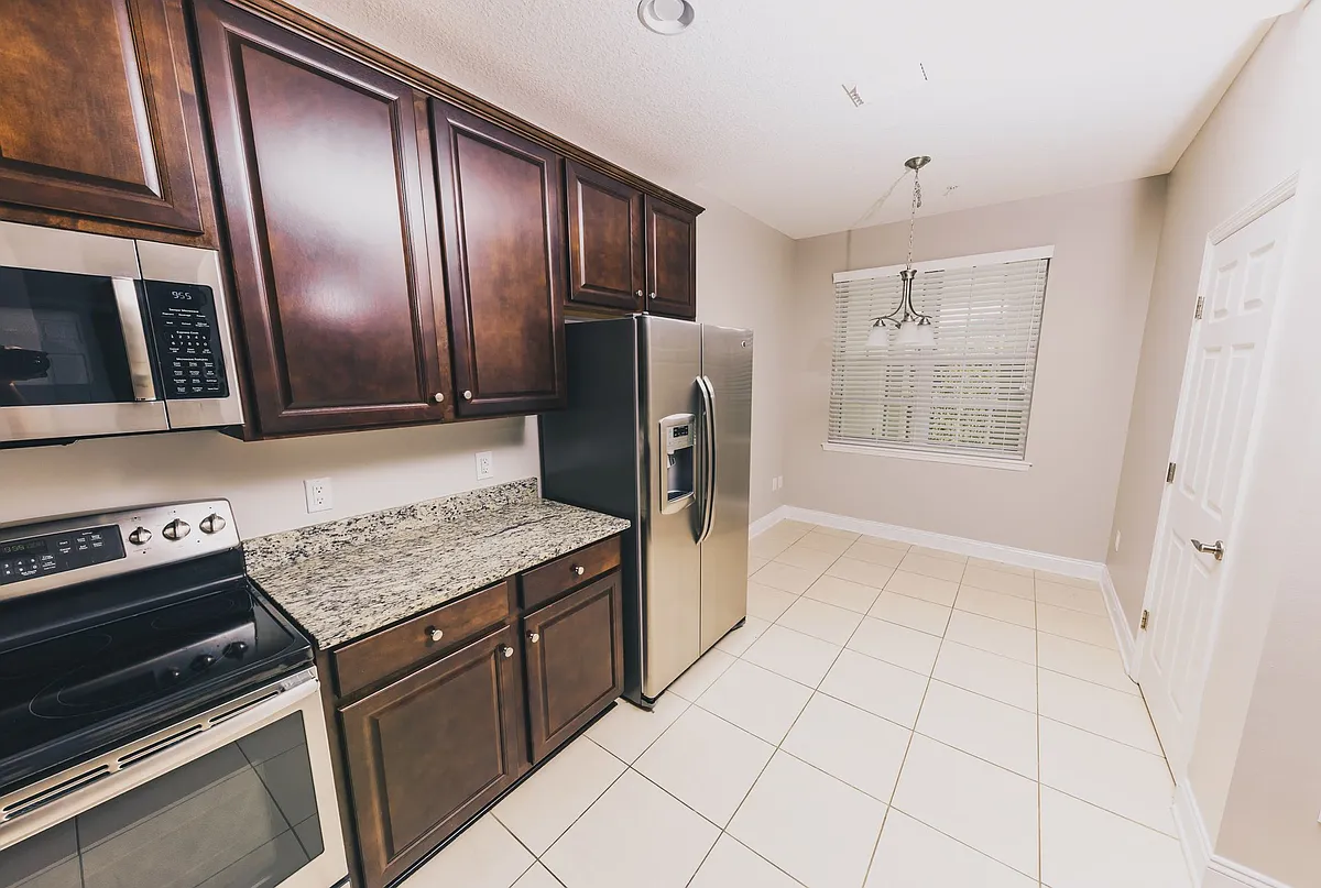 Building Photo - 213 Cantabria Way St #113