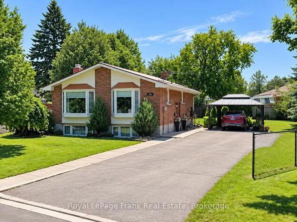 948 Saint Pauls St, Peterborough, ON K9H 6J6