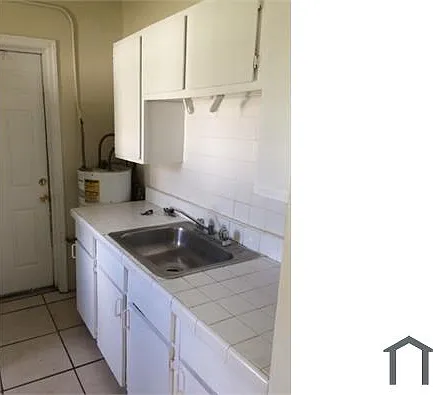1429 NW 3rd Ct — Photo 9