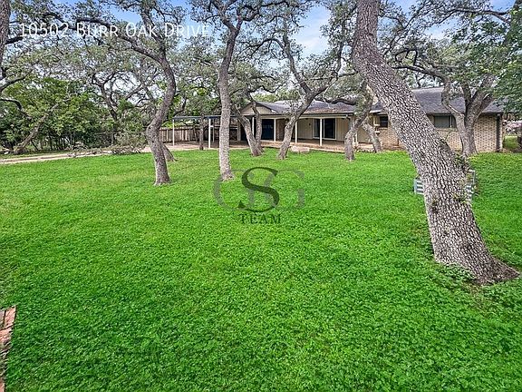 3rd image of 10502 Burr Oak Dr