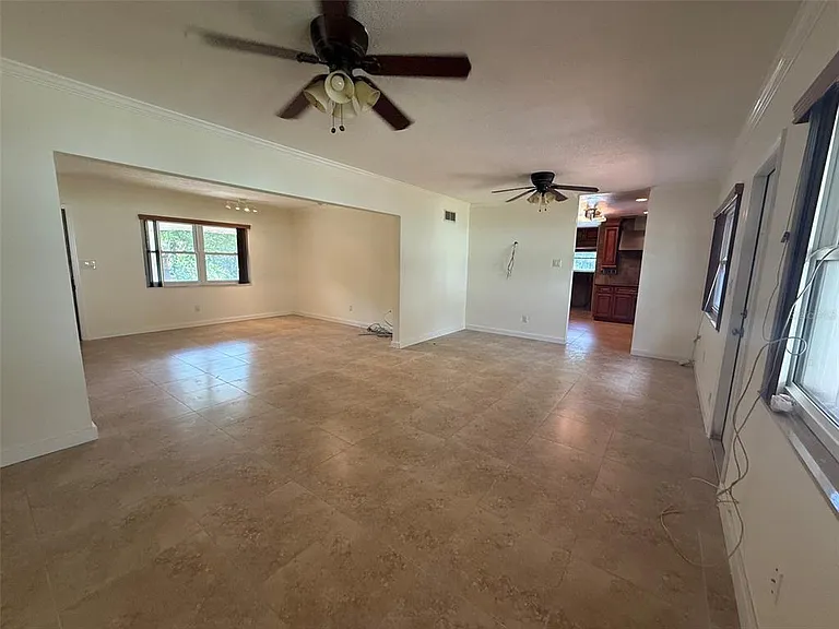 215 S West Shore Blvd — Photo 8