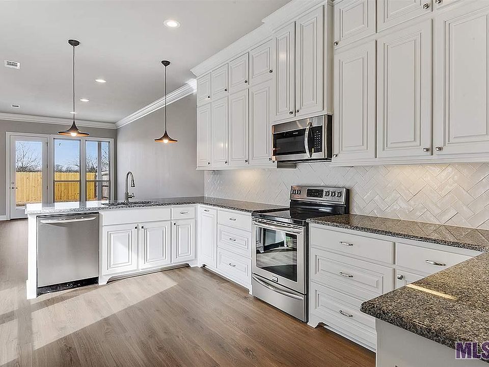 1st image of 5210 Courtyard Dr